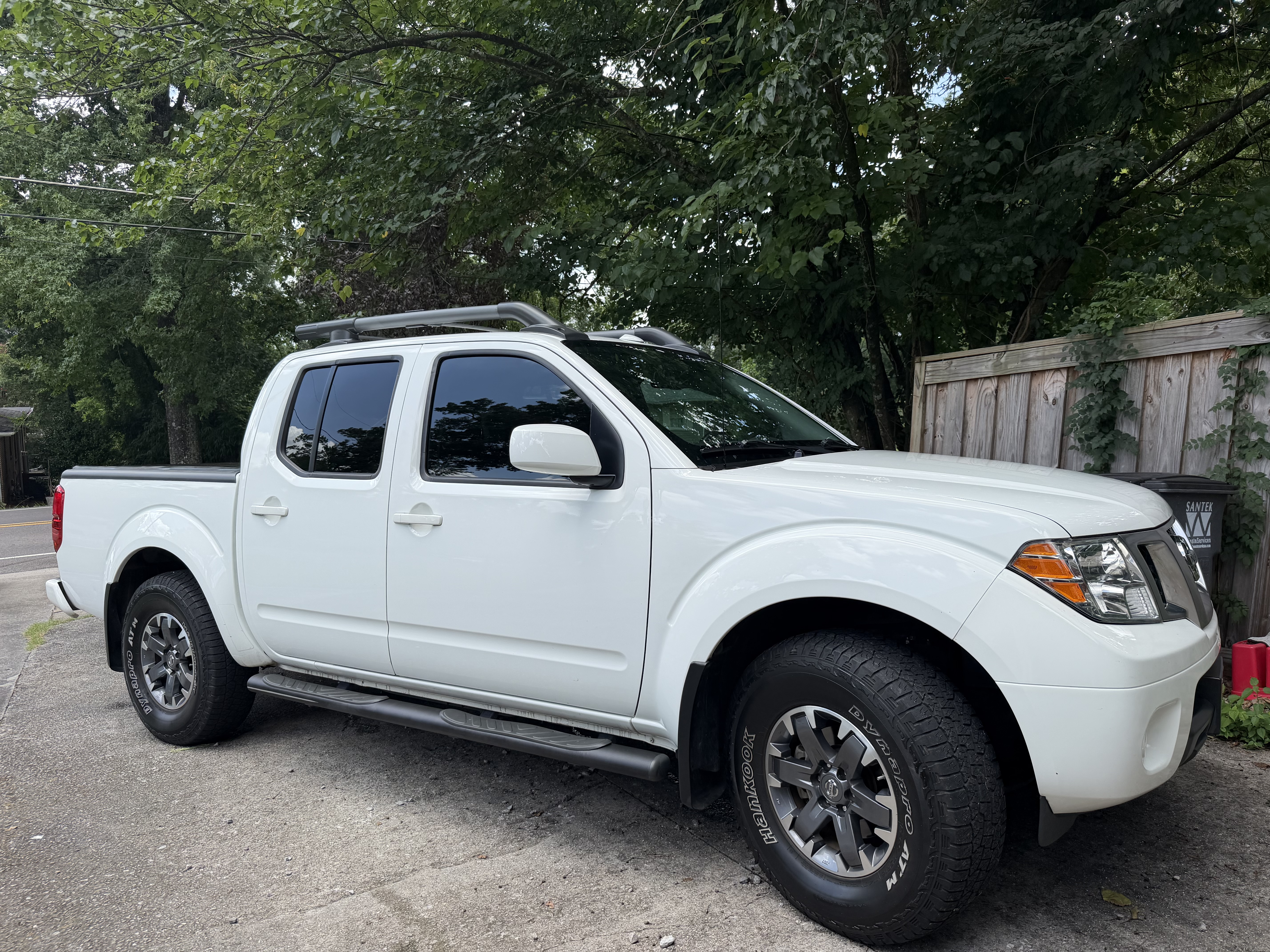 Used 2017 Nissan Frontier PRO-4X w/ Pro-4x Luxury Package AWD/4WD image 6