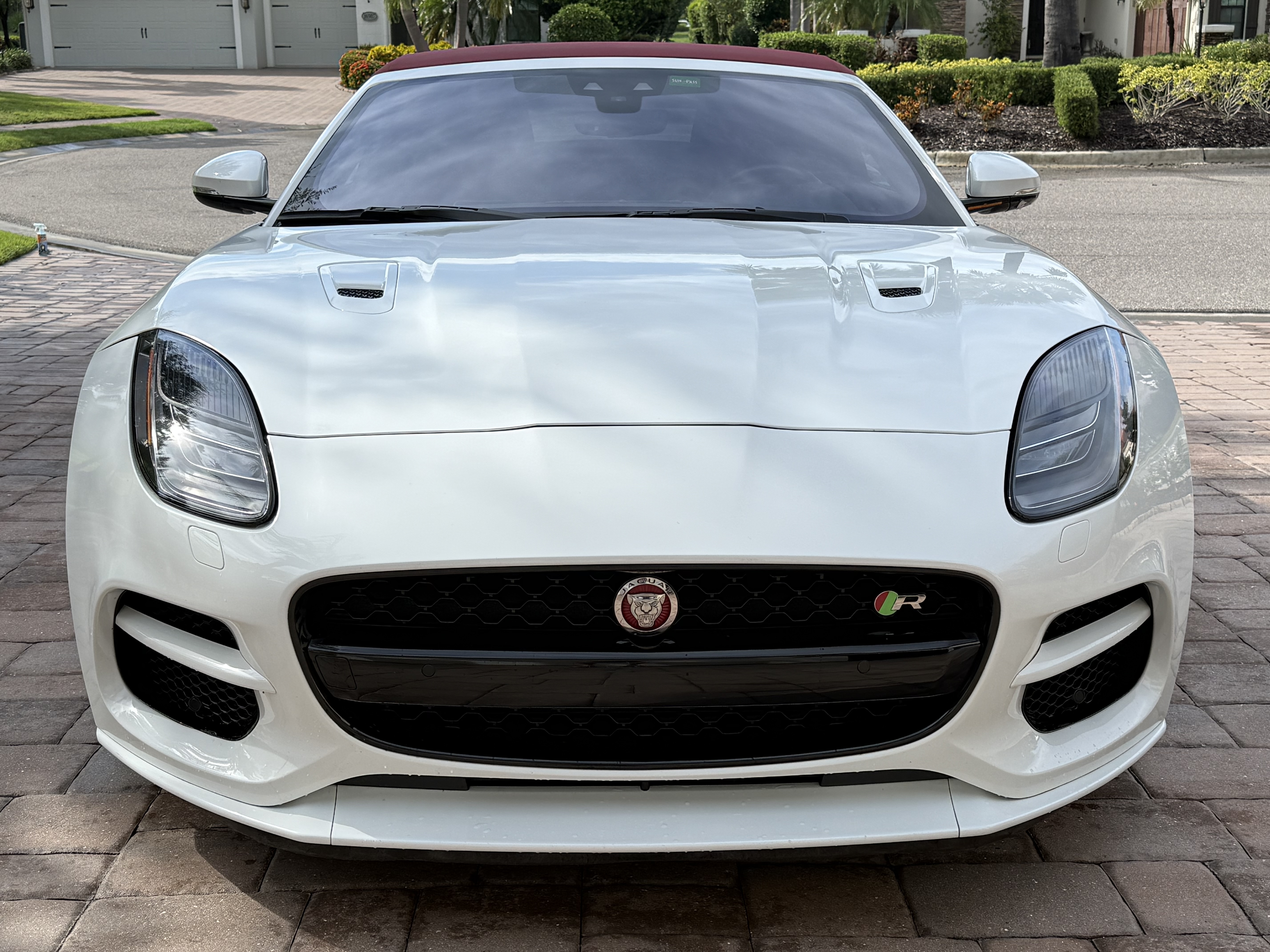 Used 2019 Jaguar F-TYPE R AWD/4WD image 1