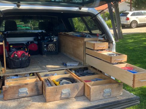 Used 2010 Ford F150 XLT image 8