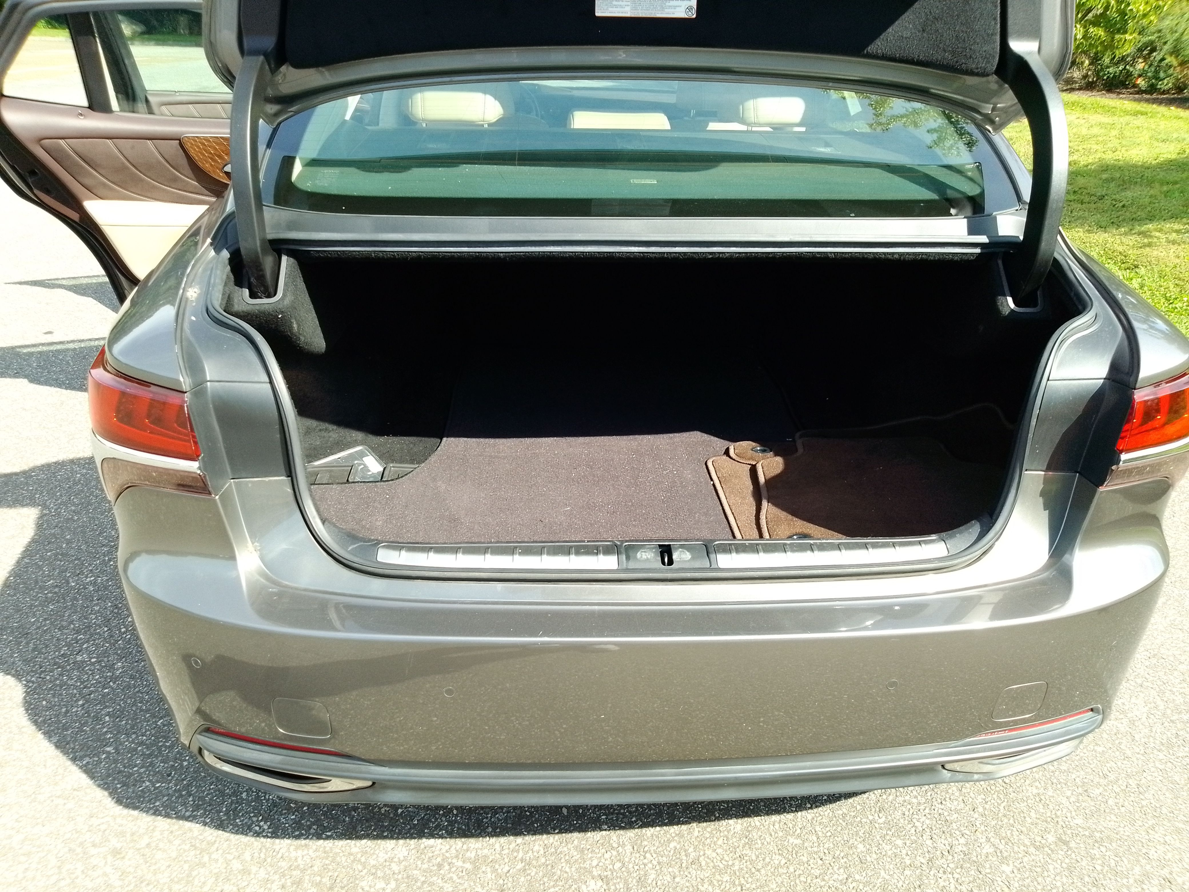 Used 2020 Lexus LS 500 AWD w/ Interior Upgrade Package image 6