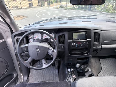 Used 2004 Dodge Ram 2500 Truck SLT image 11
