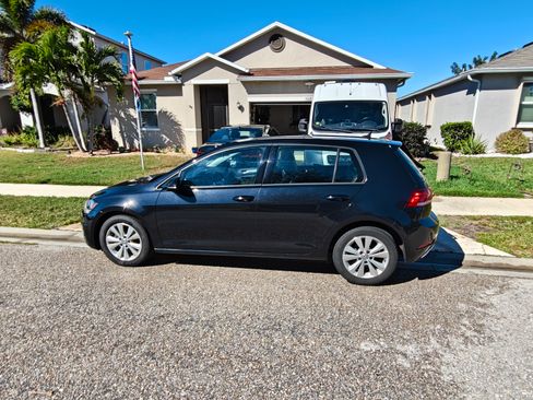 Used 2021 Volkswagen Golf 1.4T TSI Hatchback Sedan 4D image 5