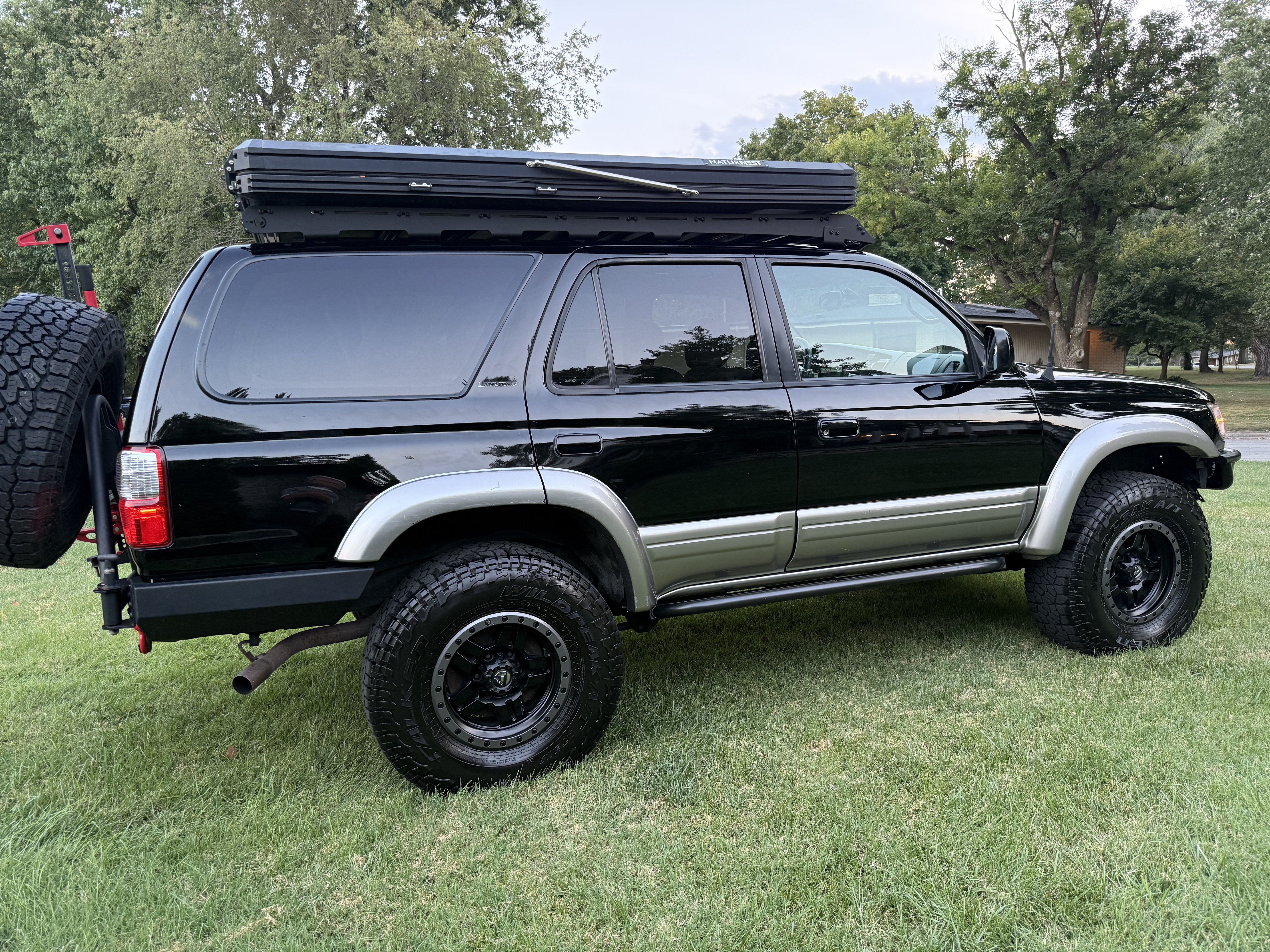 Used 2001 Toyota 4Runner Limited AWD/4WD image 4