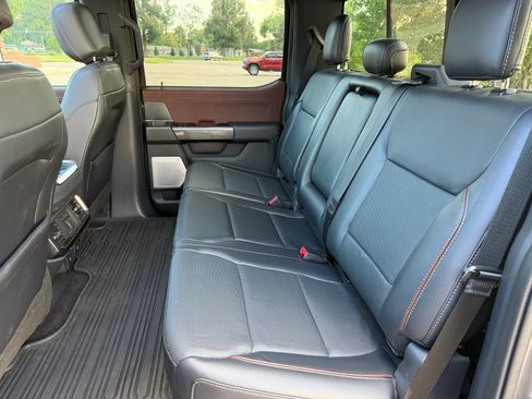 Used 2021 Ford F150 Lariat w/ Equipment Group 502A High AWD/4WD image 19