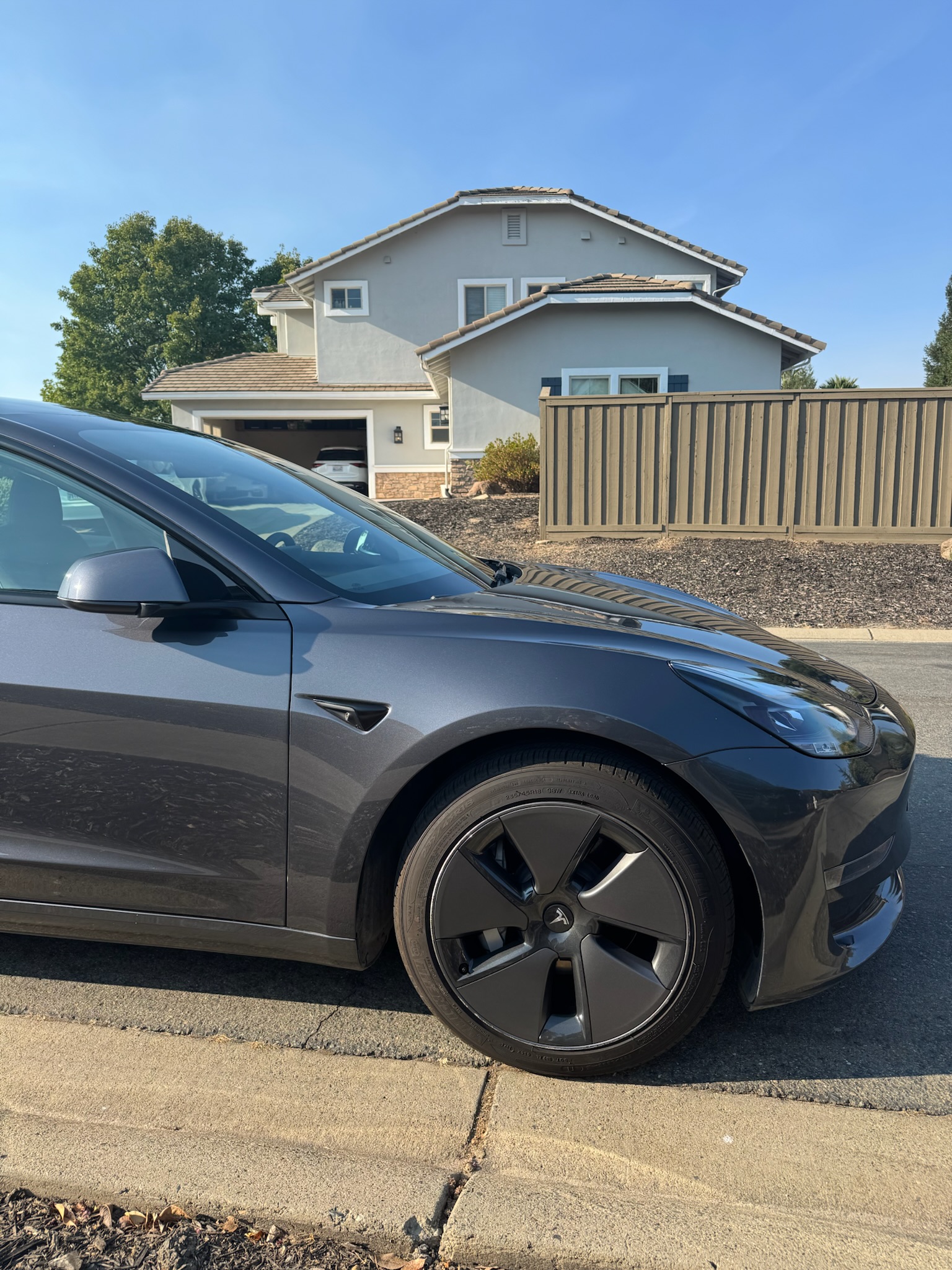 Used 2023 Tesla Model 3 Standard Range RWD image 9