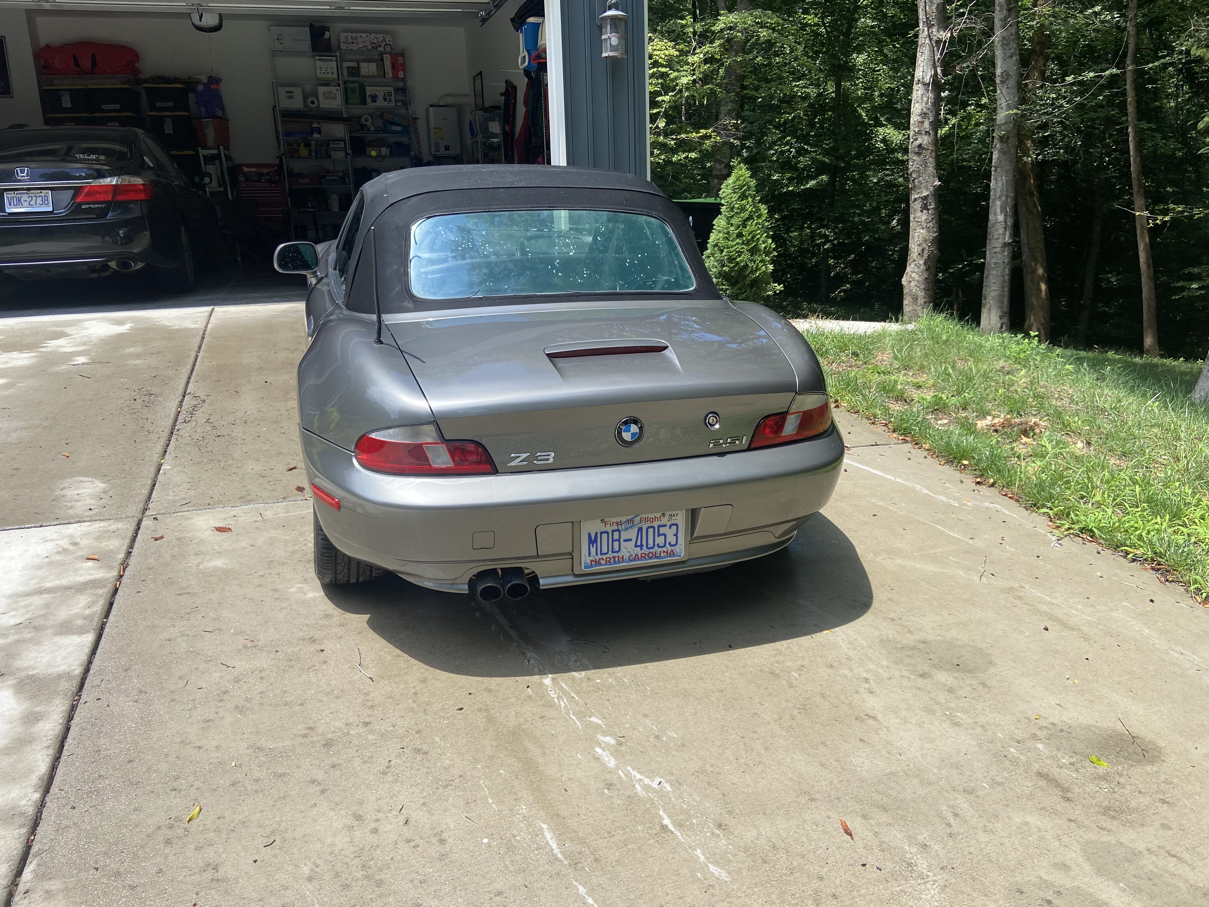 Used 2001 BMW Z3 2.5i RWD image 5