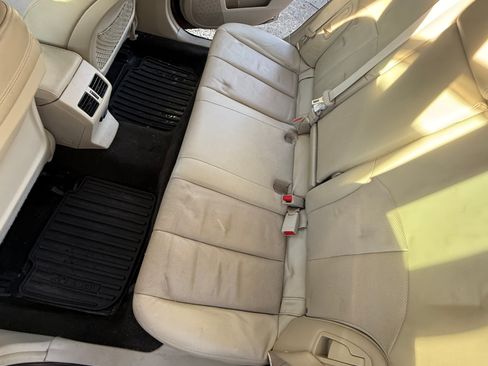 Used 2013 Subaru Outback 2.5i Limited w/ Moonroof Pkg image 9