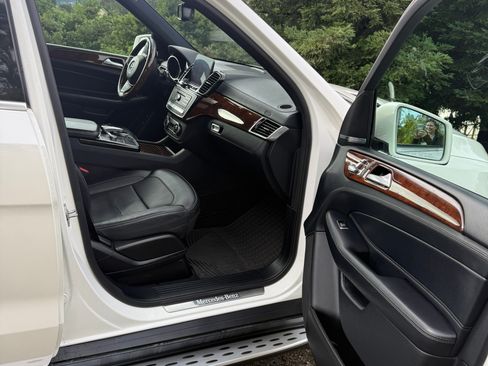 Used 2018 Mercedes-Benz GLE 550e 4MATIC image 16