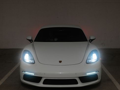 Used 2017 Porsche 718 Cayman image 28