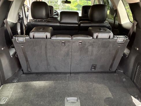 Used 2016 Nissan Pathfinder Platinum w/ Family Entertainment Package FWD image 12