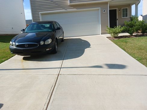 Used 2006 Buick LaCrosse CX image 9