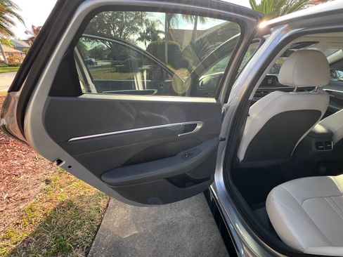 Used 2021 Hyundai Sonata Limited image 29