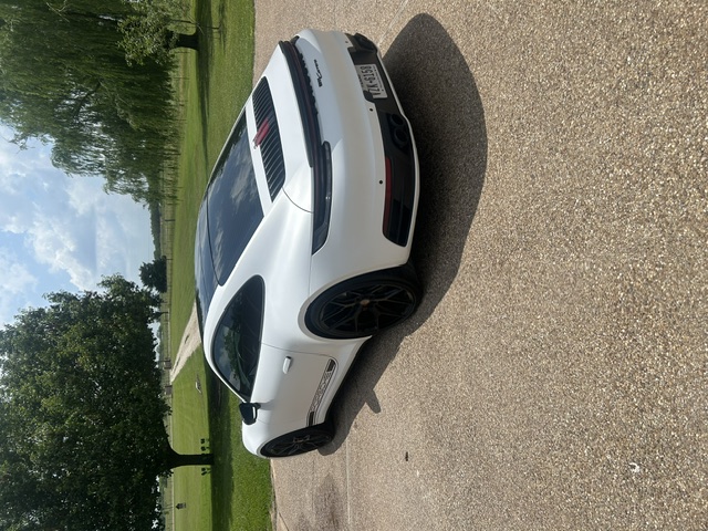 Used 2021 Porsche 911 Carrera w/ Premium Package RWD image 2
