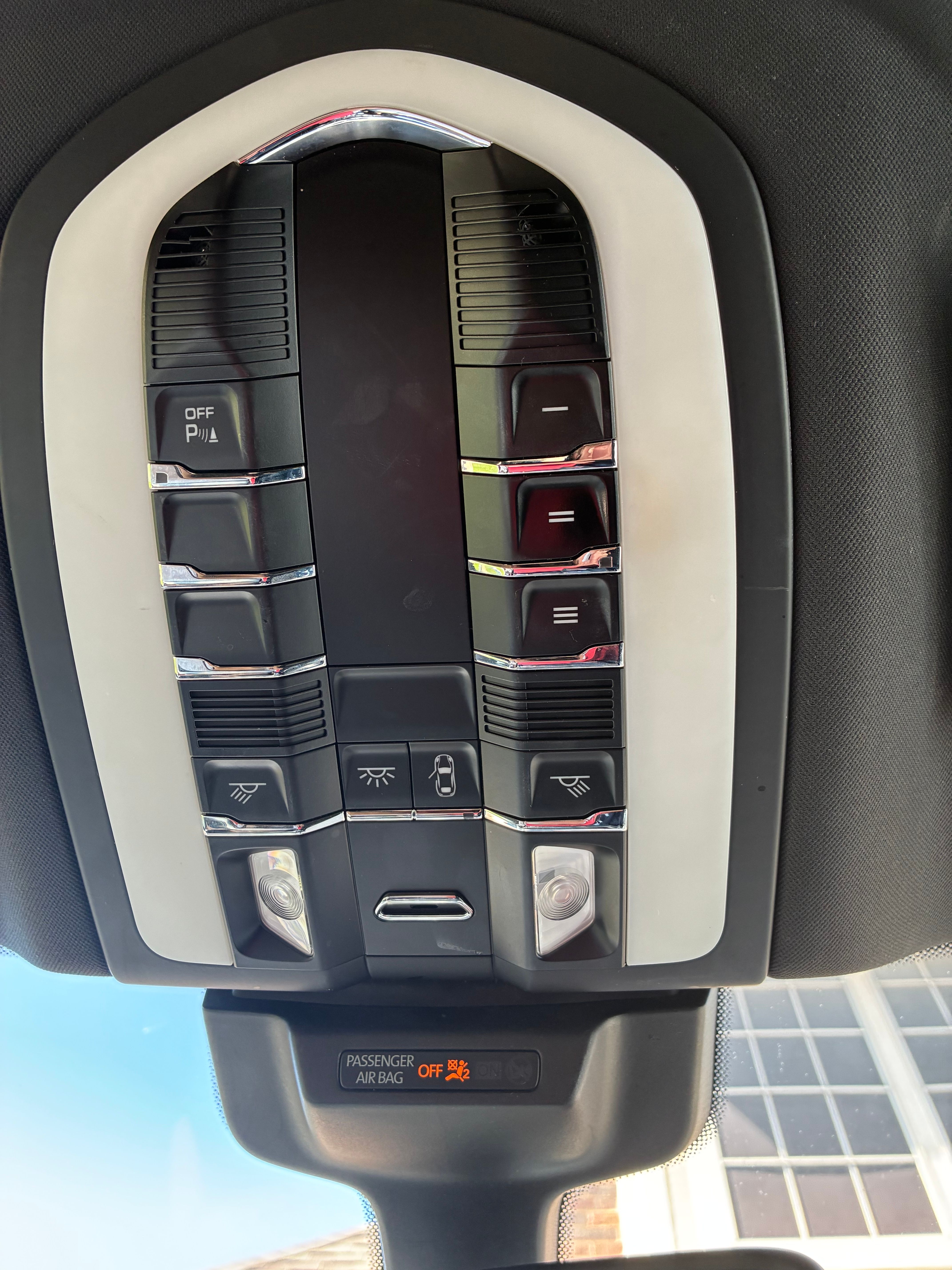 Used 2016 Porsche Macan S AWD/4WD image 11
