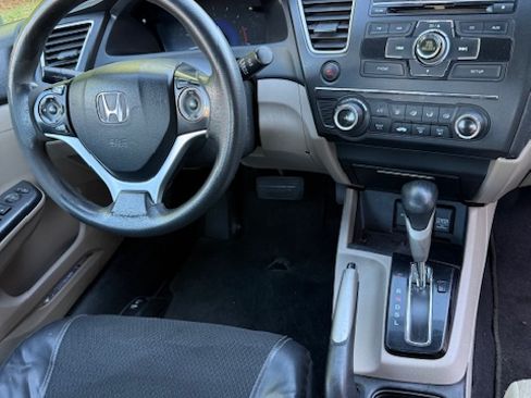 Used 2014 Honda Civic LX image 16