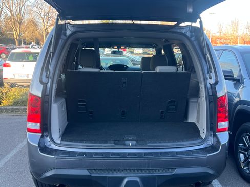 Used 2014 Honda Pilot LX image 2