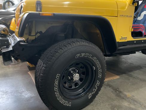 Used 2000 Jeep Wrangler SE image 32