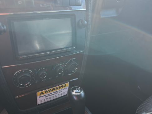 Used 2010 Mercedes-Benz G 550 image 10