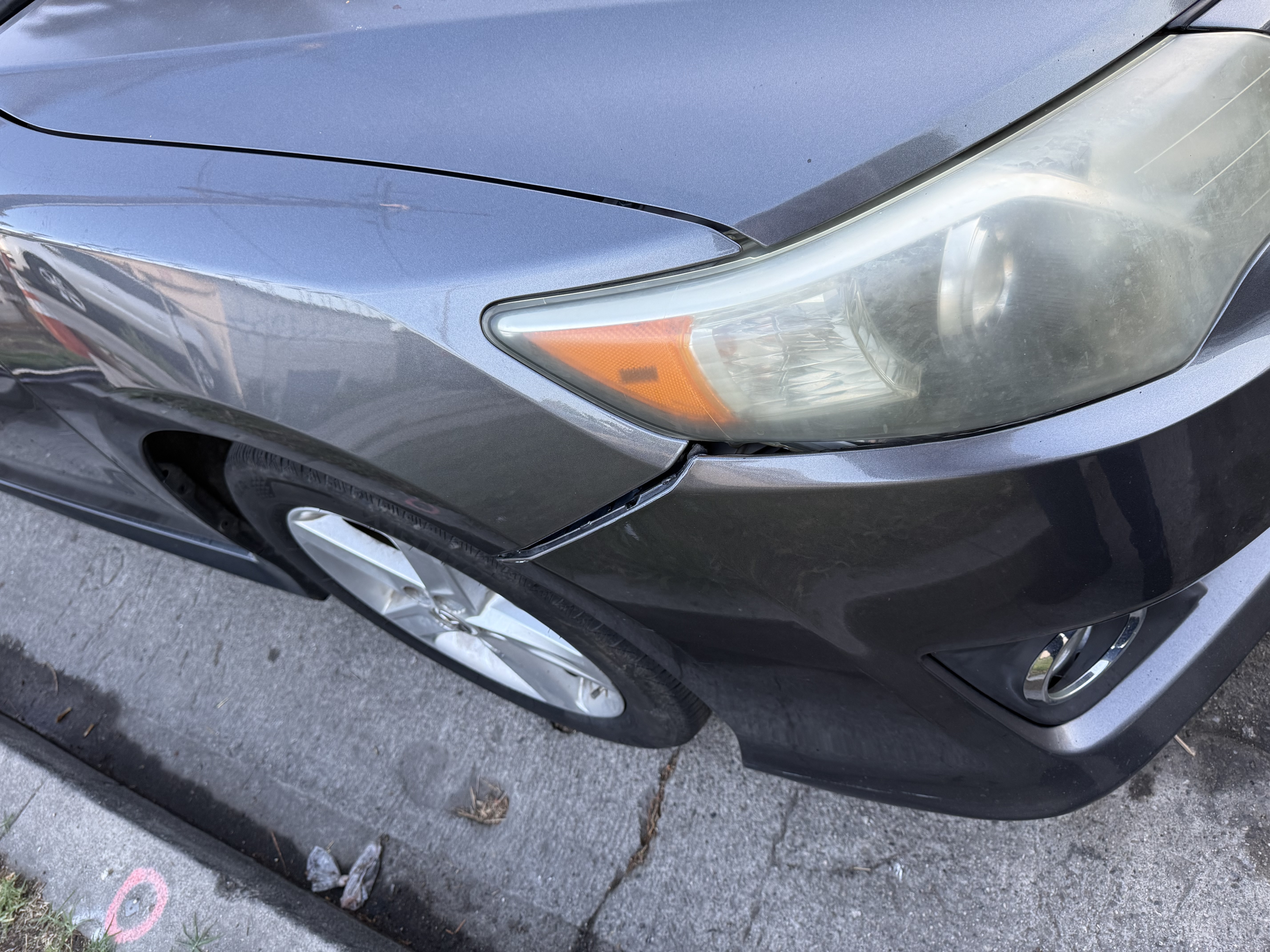 Used 2013 Toyota Camry SE FWD image 6