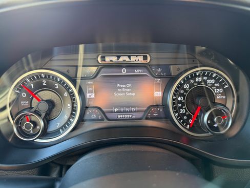 Used 2019 RAM 1500 Big Horn AWD/4WD image 9