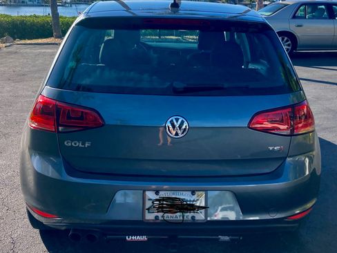 Used 2016 Volkswagen Golf S image 4