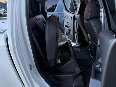 Used 2021 Chevrolet Colorado Z71 w/ Safety Package image 24