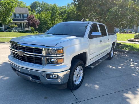 Used 2014 Chevrolet Silverado 1500 LTZ Z71 w/ LTZ Plus Package AWD/4WD image 1