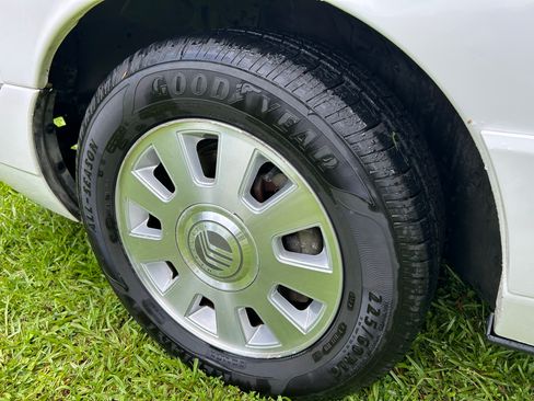 Used 2004 Mercury Grand Marquis LS RWD image 13