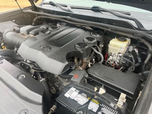 Used 2015 Toyota 4Runner SR5 image 15