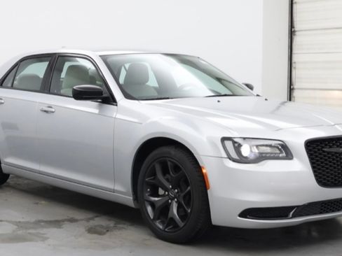 Used 2023 Chrysler 300 Touring w/ Sport Appearance Package image 1