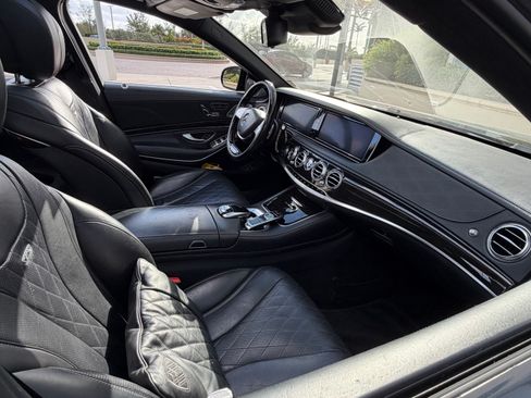 Used 2016 Mercedes-Benz Maybach S 600 image 4