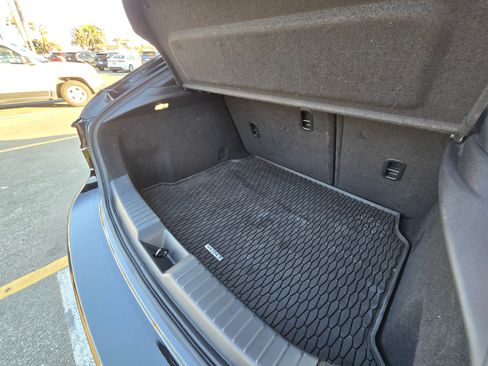 Used 2024 MAZDA MAZDA3 s image 17