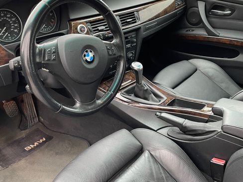 Used 2006 BMW 330xi Sedan image 15