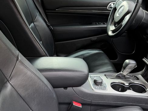 Used 2018 Jeep Grand Cherokee High Altitude image 6