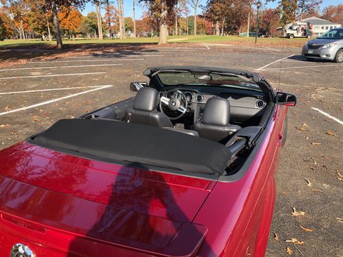 Used 2007 Ford Mustang Premium image 9