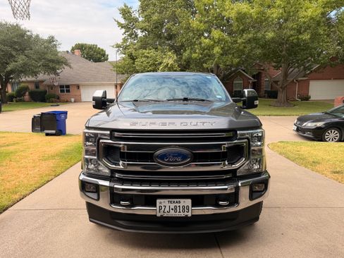 Used 2021 Ford F250 XLT w/ XLT Premium Package AWD/4WD image 5