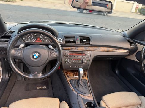 Used 2008 BMW 135i Convertible image 13