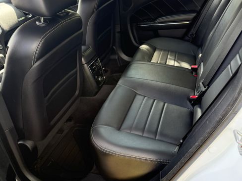 Used 2011 Dodge Charger R/T image 11