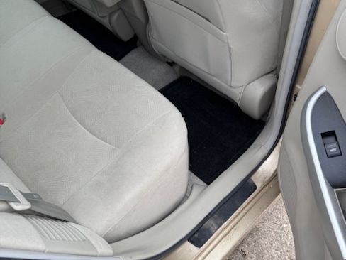 Used 2010 Toyota Prius Three image 16