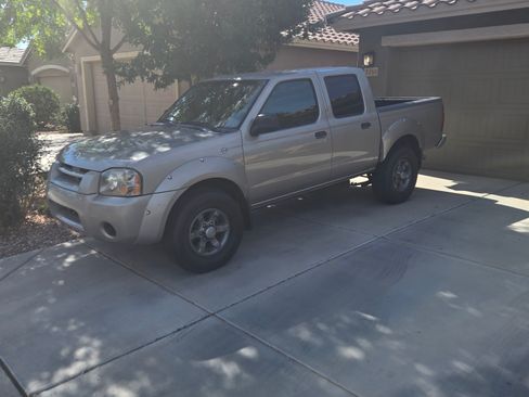 Used 2004 Nissan Frontier XE w/ (PWR) Pwr Pkg image 2
