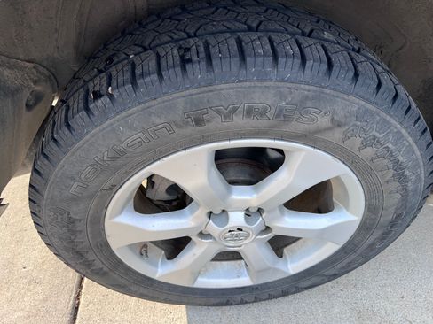 Used 2012 Toyota RAV4 Limited w/ Navigation Value Pkg image 18