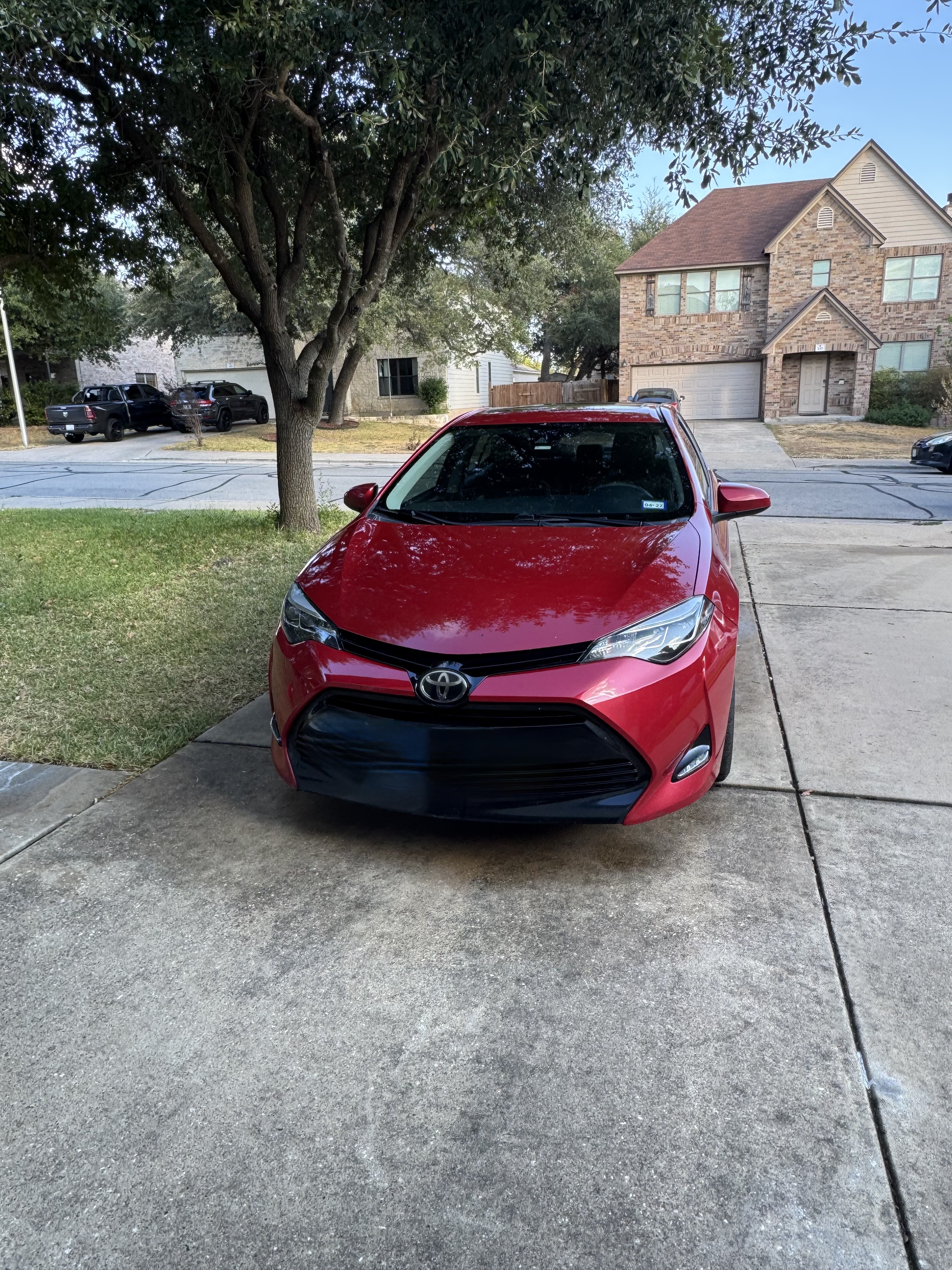 Used 2017 Toyota Corolla XLE FWD image 5