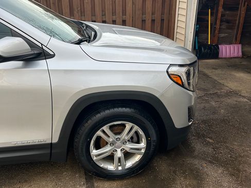 Used 2018 GMC Terrain SLE w/ Driver Convenience Package image 5