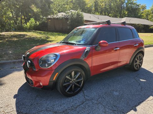 Used 2013 MINI Cooper Countryman S image 1