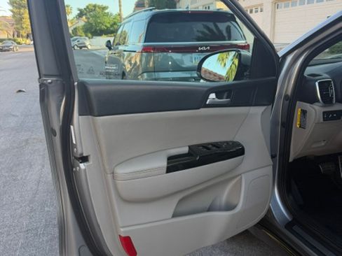 Used 2022 Kia Sportage Nightfall Edition w/ Nightfall Fwd Premium Package image 21