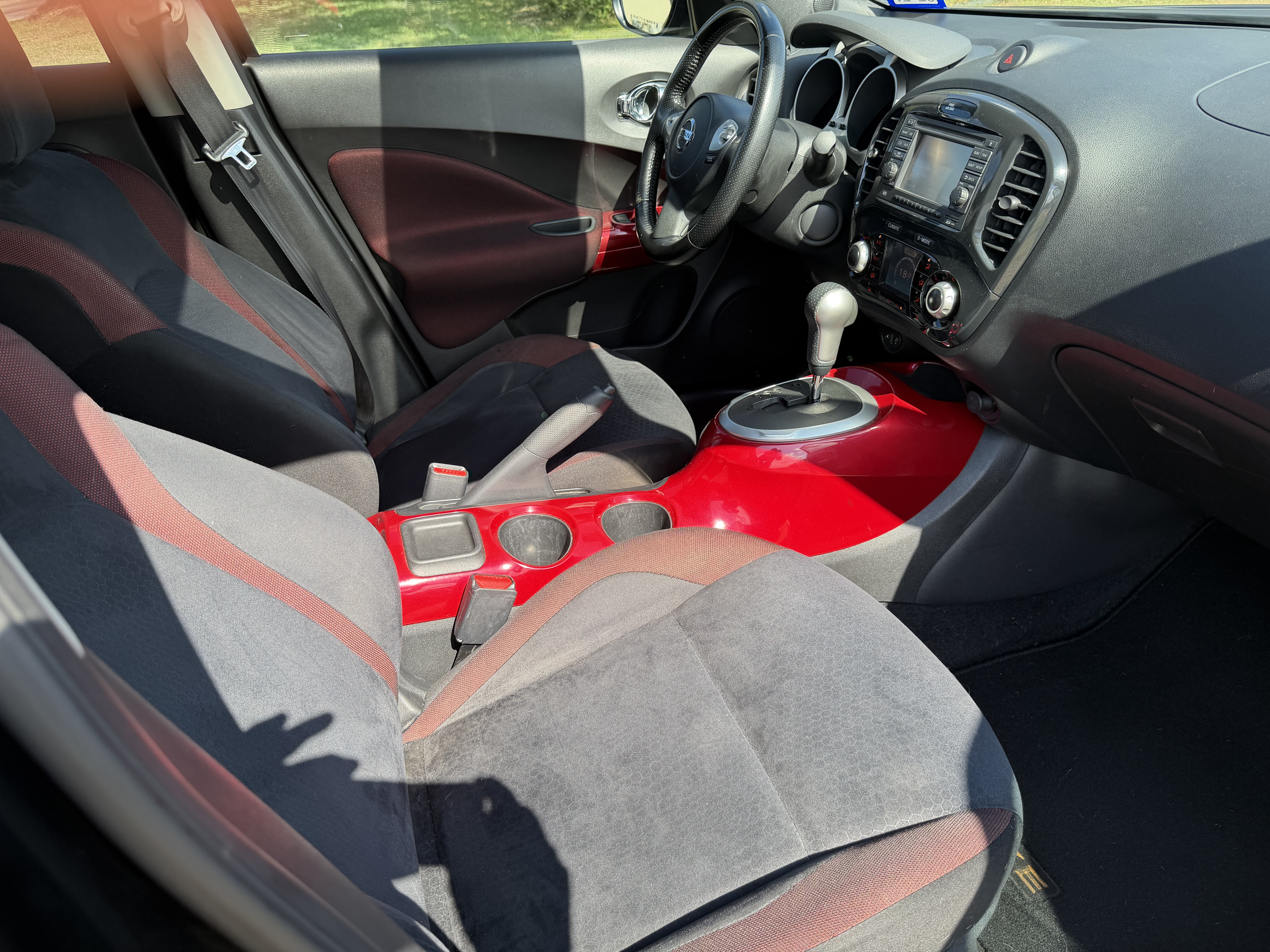 Used 2012 Nissan Juke SV AWD/4WD image 15