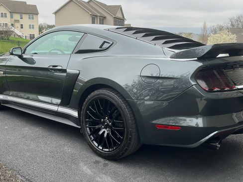 Used 2016 Ford Mustang GT w/ GT Performance Package image 5