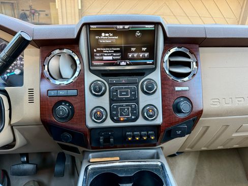 Used 2013 Ford F250 King Ranch w/ King Ranch w/Chrome Pkg image 12