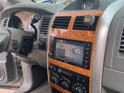 Used 2008 Chrysler Aspen Limited w/ Popular Equipment Group image 5