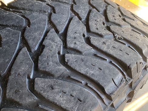 Used 2010 Dodge Ram 2500 Truck Laramie w/ Chrome Accents Group image 15